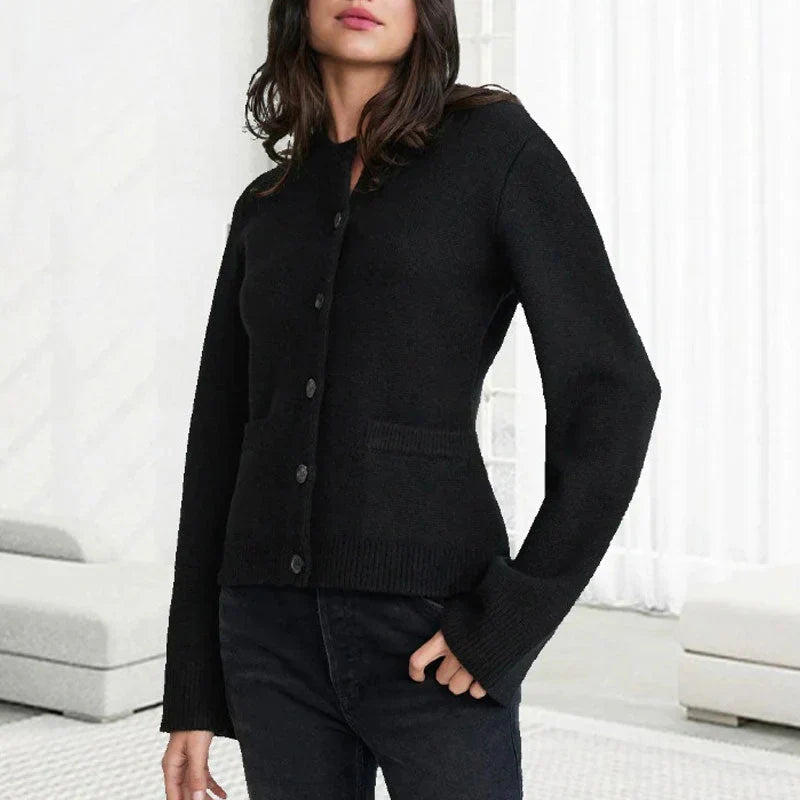Callie - Classic Buttoned Cardigan